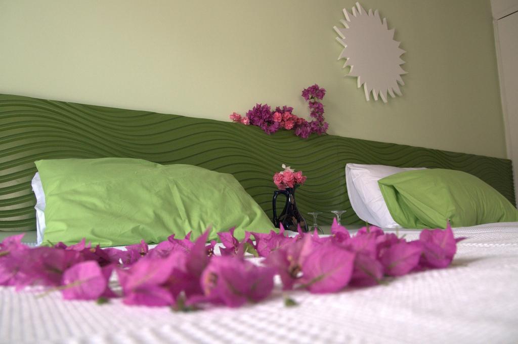 Pasalimani Hotel Çeşme Habitación foto